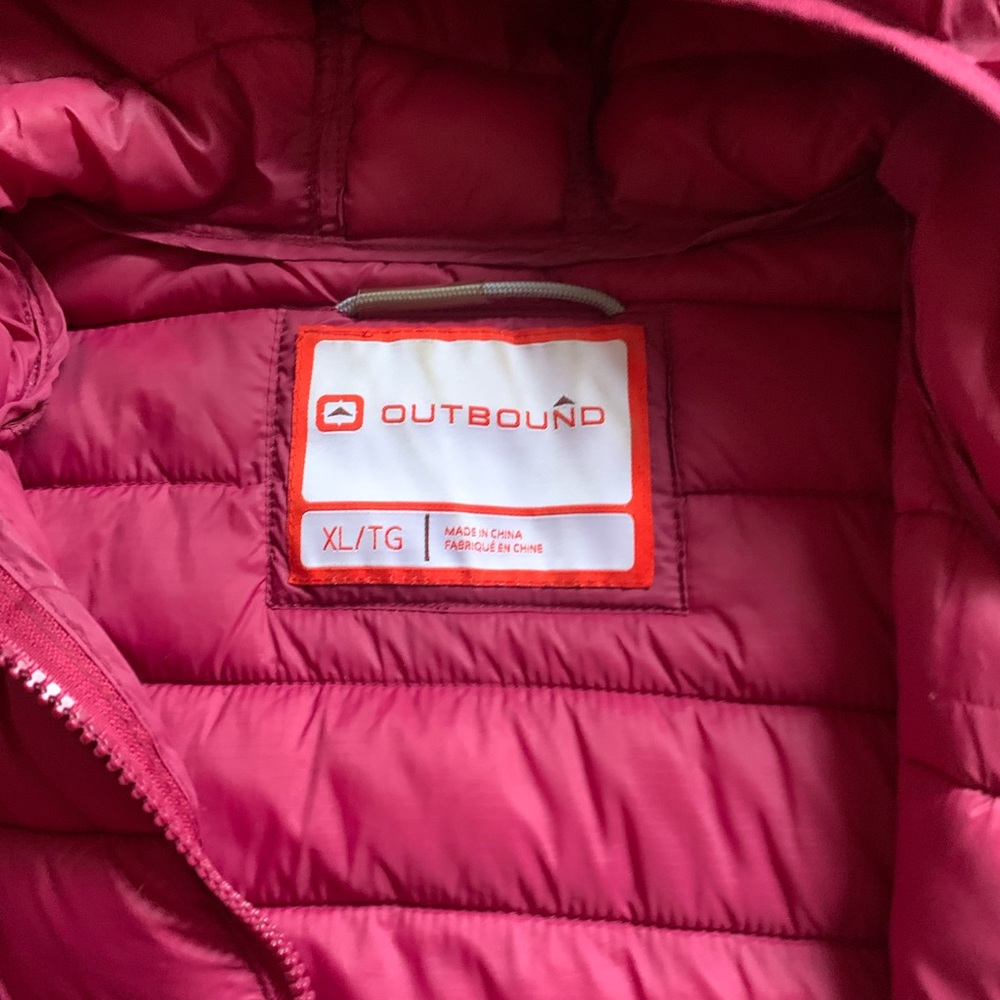 pink puffer jacket - Picture 4 of 6